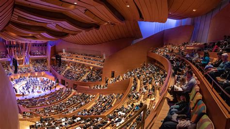 La phil - JAN 6, 13, 27. Starting at 6:30pm, join us for a complimentary drink and soak up the lush and leafy ambience of Walt Disney Concert Hall’s Garden. More Info.